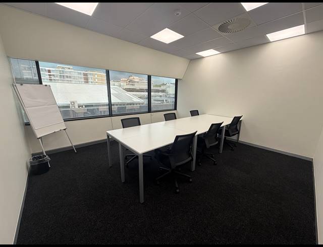 21M² OFFICE TO LET IN KILLARNEY